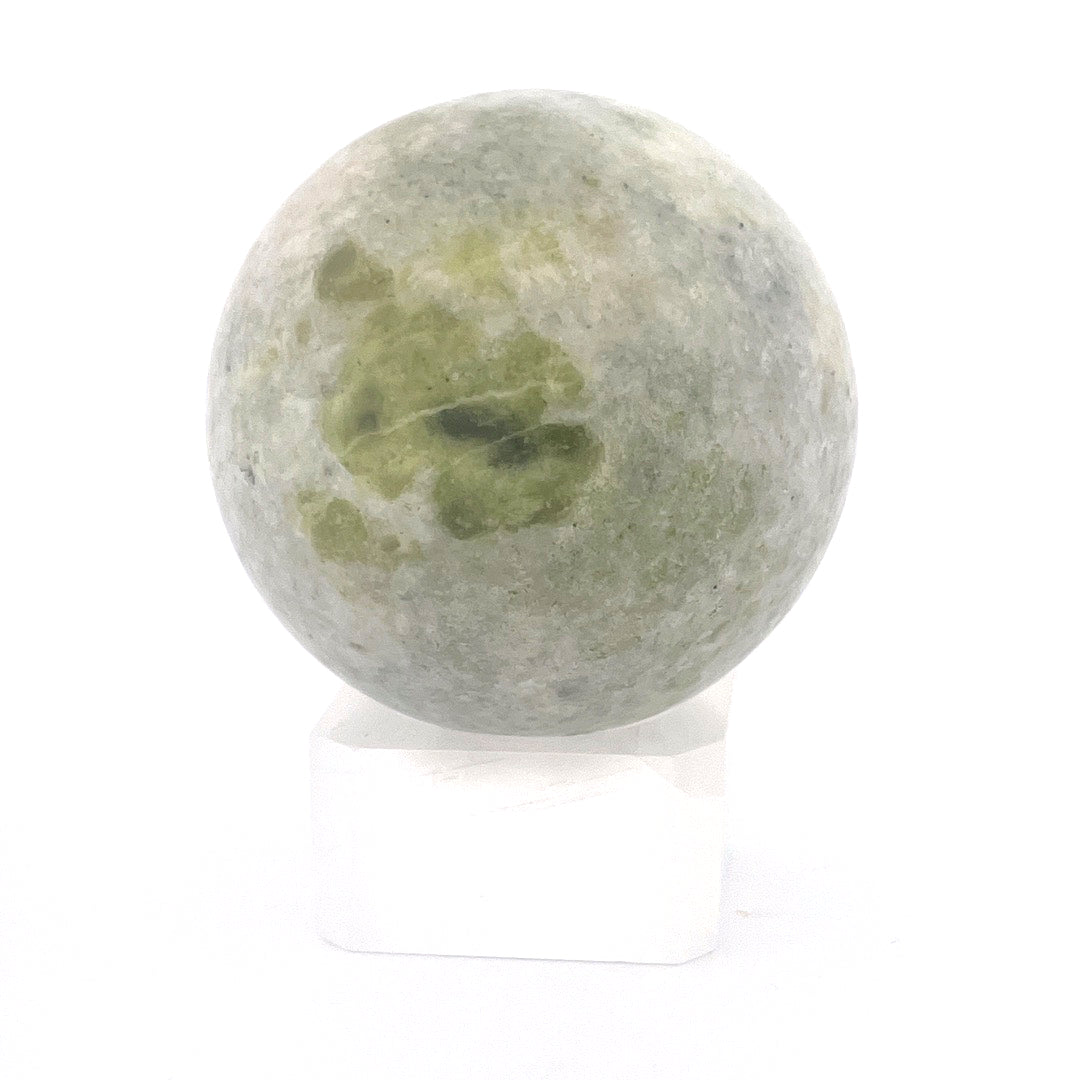 Pine Jade Sphere | 197 (g) | 2 (In)