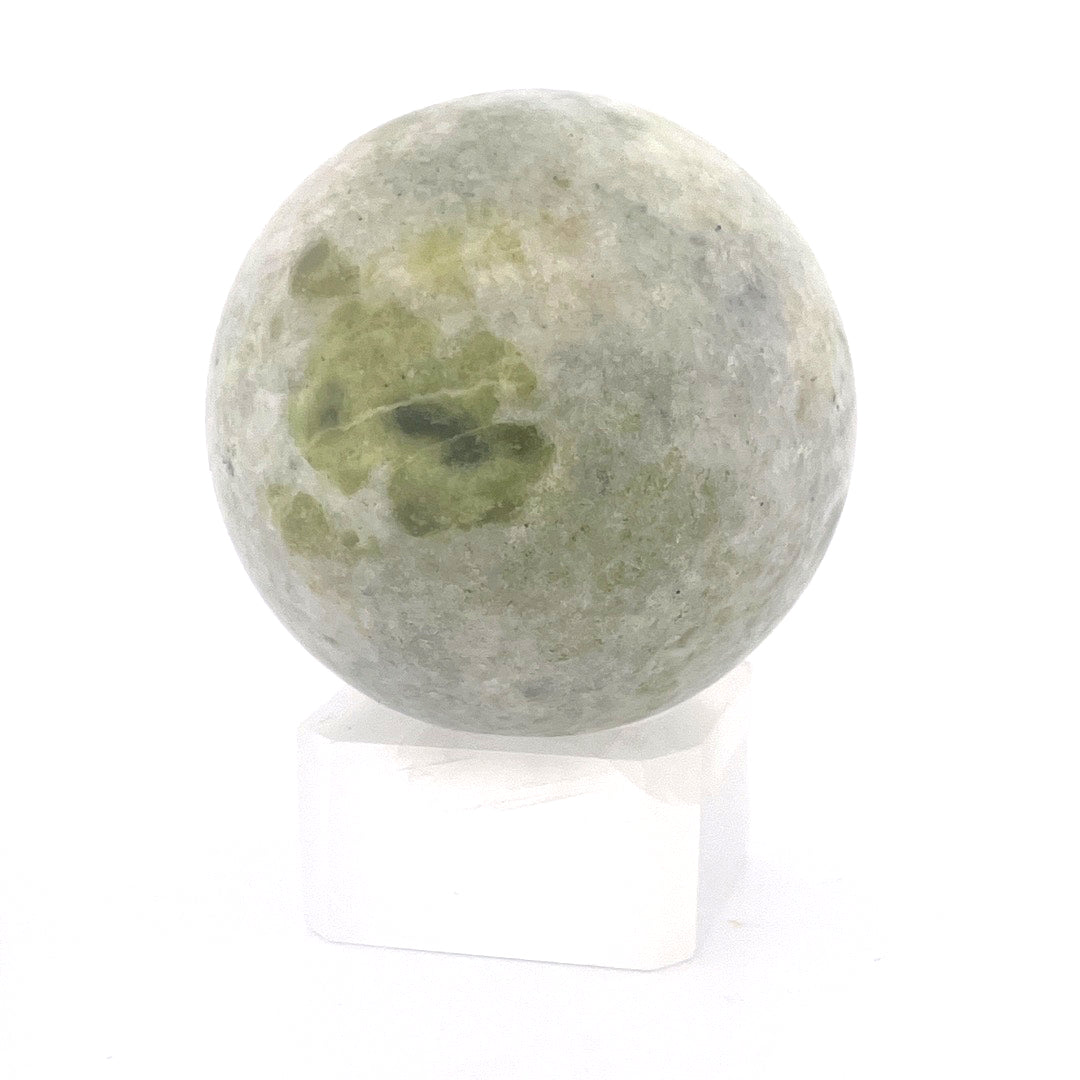 Pine Jade Sphere | 197 (g) | 2 (In)