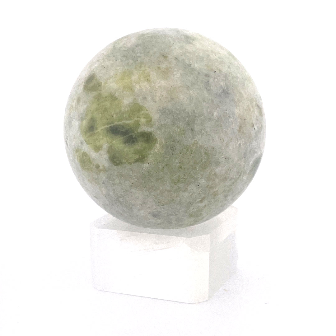 Pine Jade Sphere | 197 (g) | 2 (In)