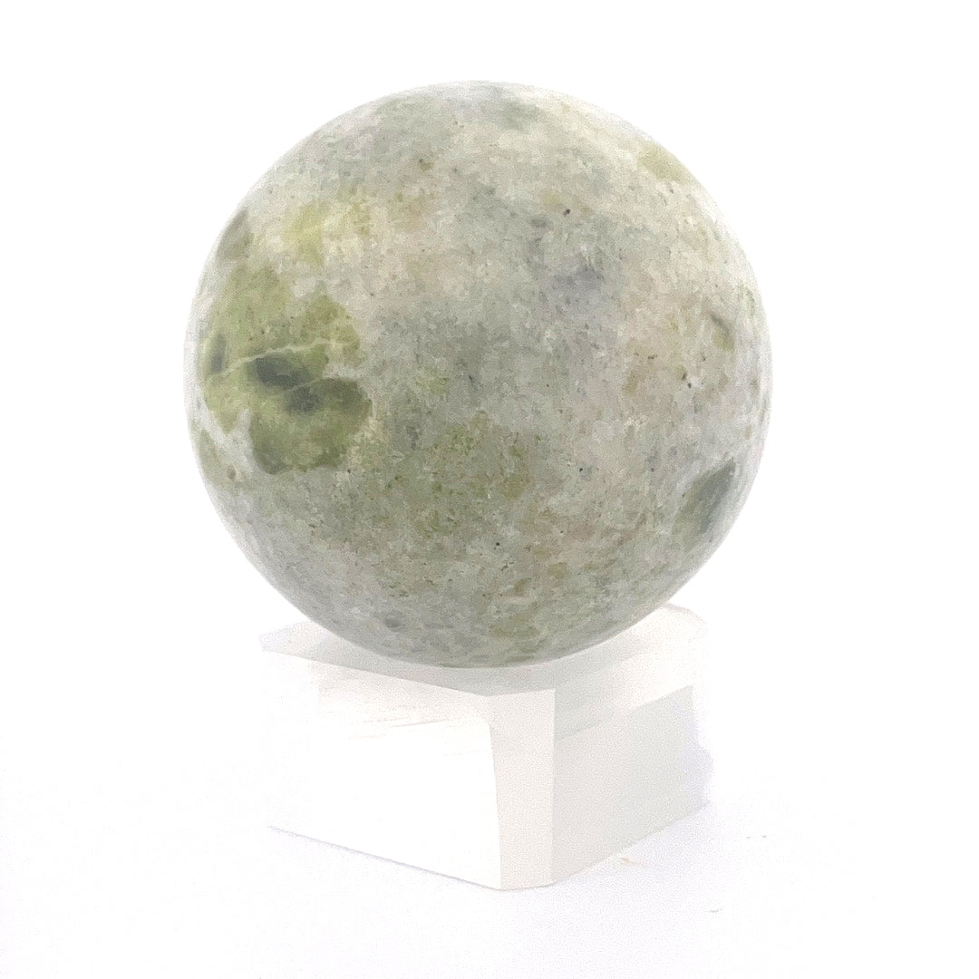 Pine Jade Sphere | 197 (g) | 2 (In)