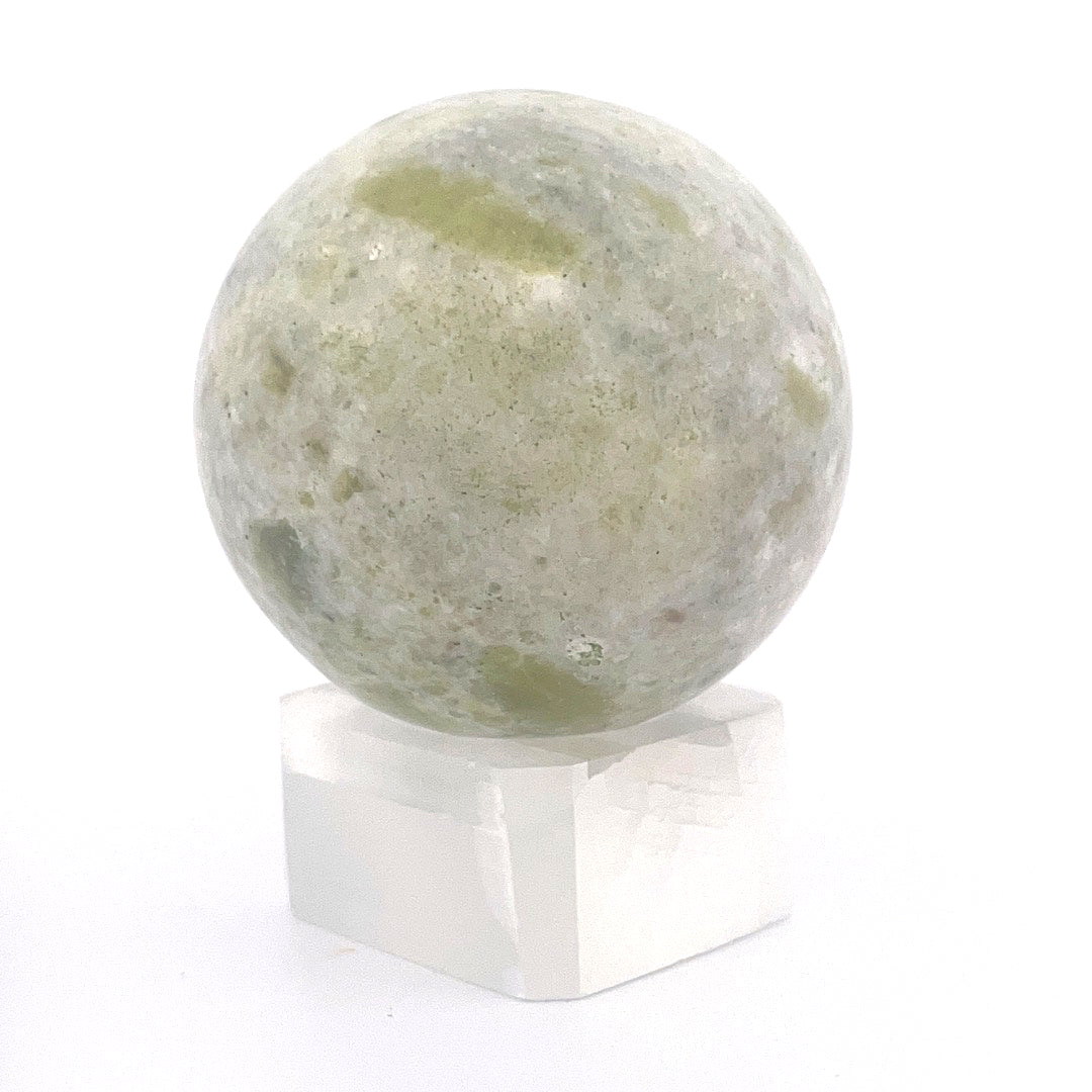 Pine Jade Sphere | 197 (g) | 2 (In)