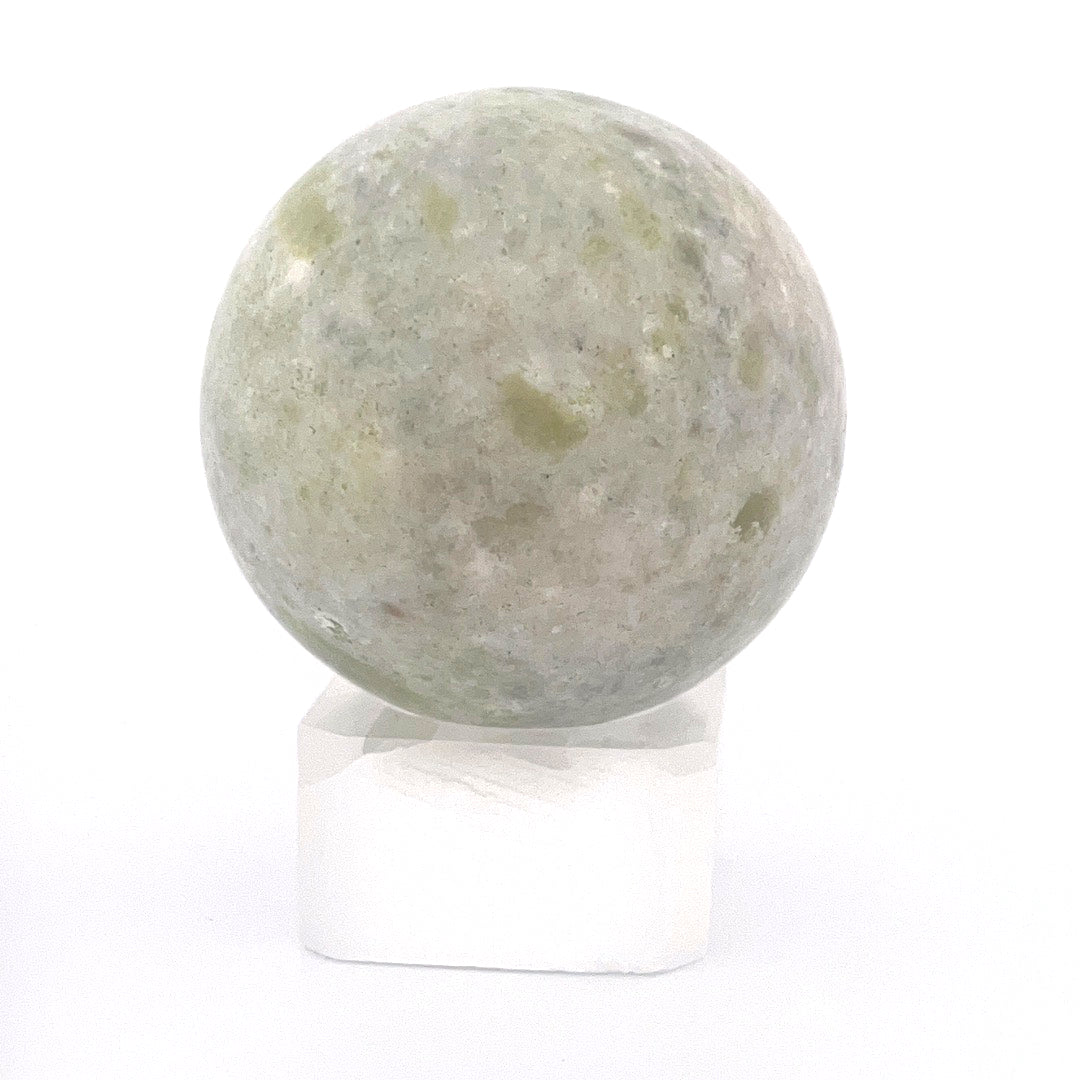 Pine Jade Sphere | 197 (g) | 2 (In)