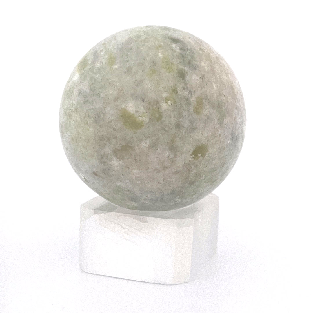 Pine Jade Sphere | 197 (g) | 2 (In)