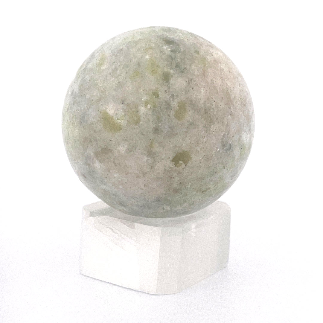 Pine Jade Sphere | 197 (g) | 2 (In)