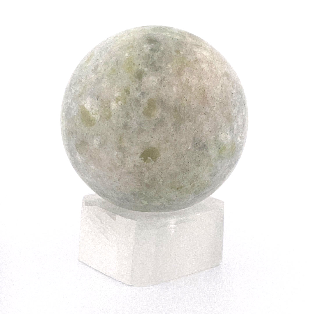 Pine Jade Sphere | 197 (g) | 2 (In)