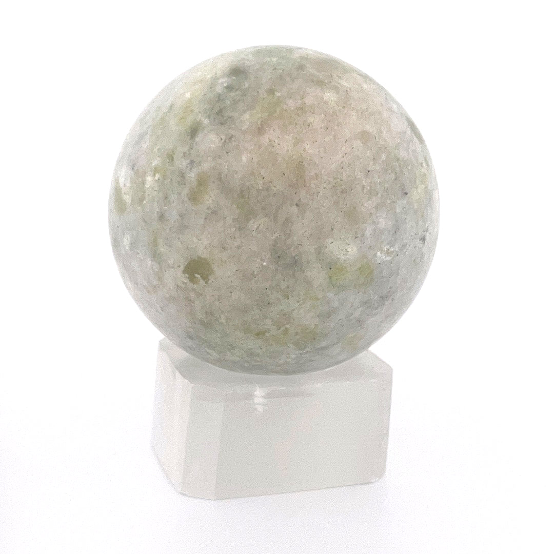 Pine Jade Sphere | 197 (g) | 2 (In)