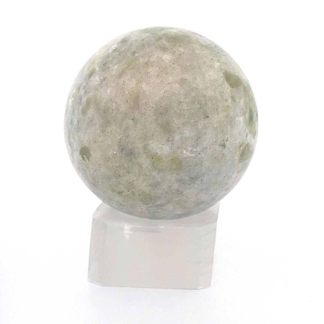 Pine Jade Sphere | 197 (g) | 2 (In)