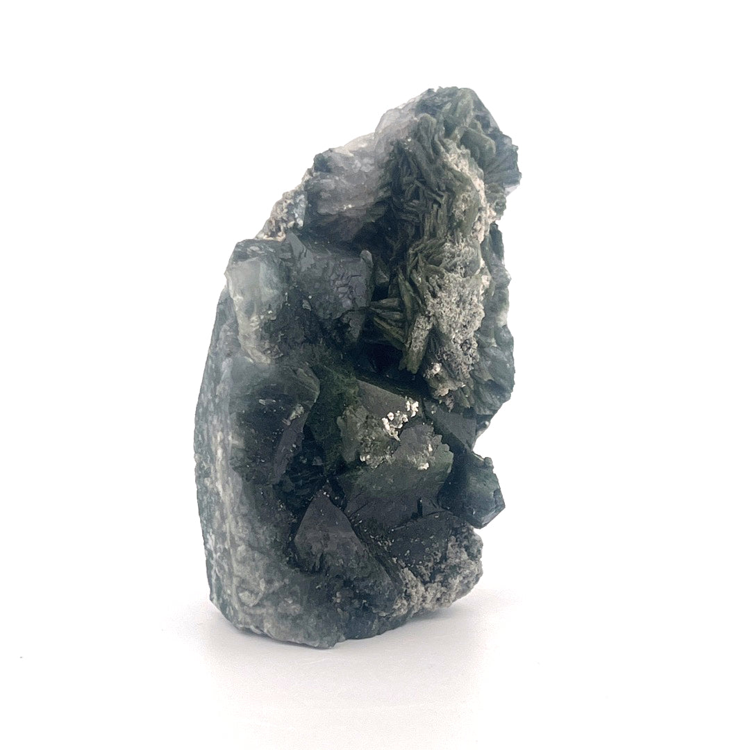 Mossy Green Heulandite  |  82 (g)