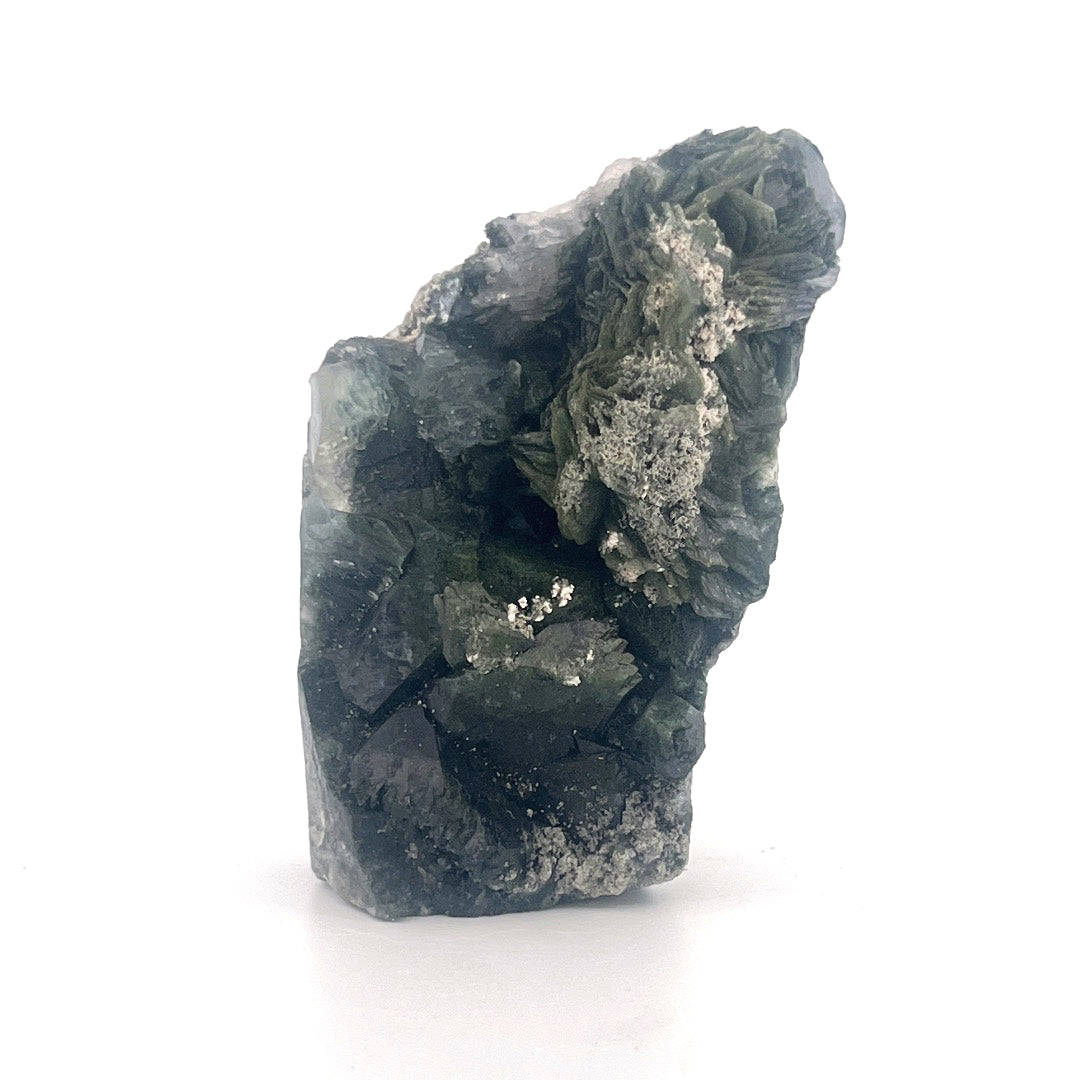 Mossy Green Heulandite  |  82 (g)