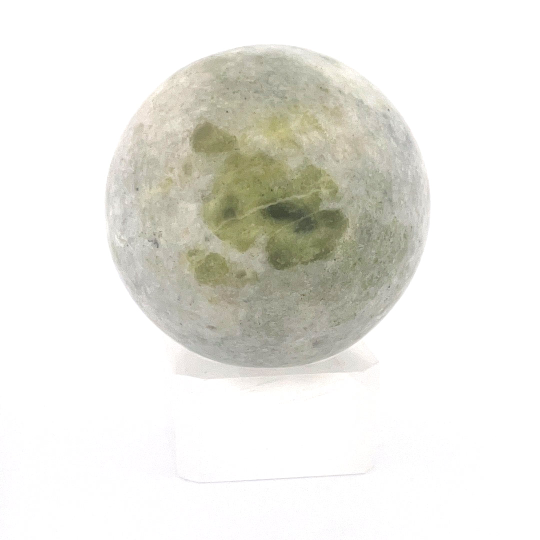 Pine Jade Sphere | 197 (g) | 2 (In)